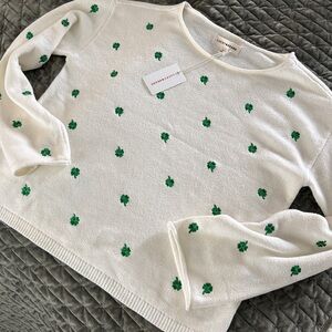 🆕 Lucky Brand | 4 Leaf Clover embroidered Cream Sweater SZ S